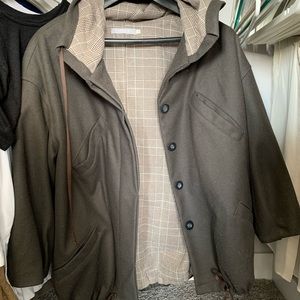 Women’s cape jacket
